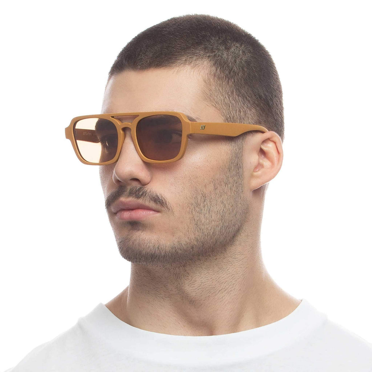 Le Specs Le Sustain Unwritten Straw – Beige – verres marron – portées