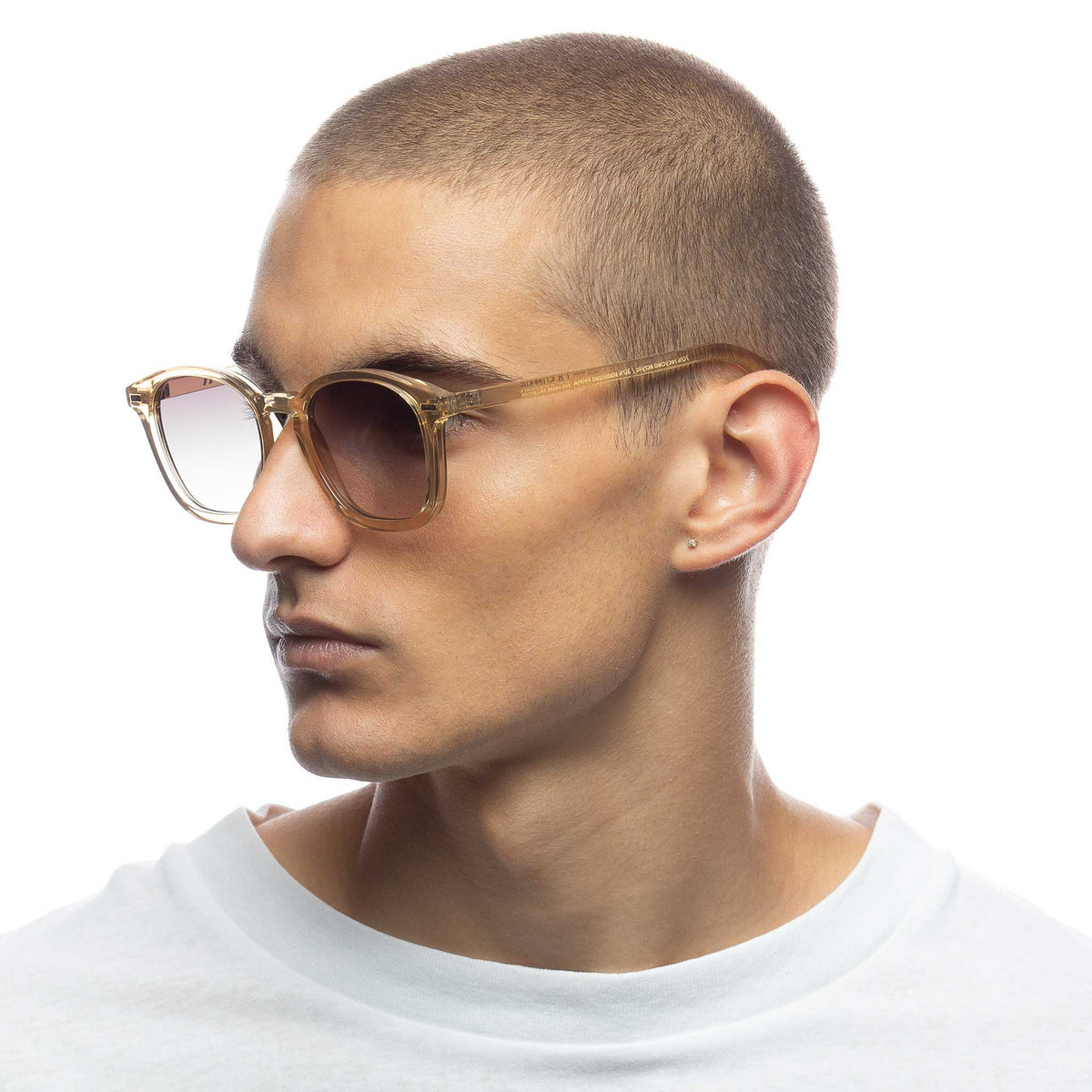 Le Specs Le Sustain Simplastic – Transparent – verres gris – portées
