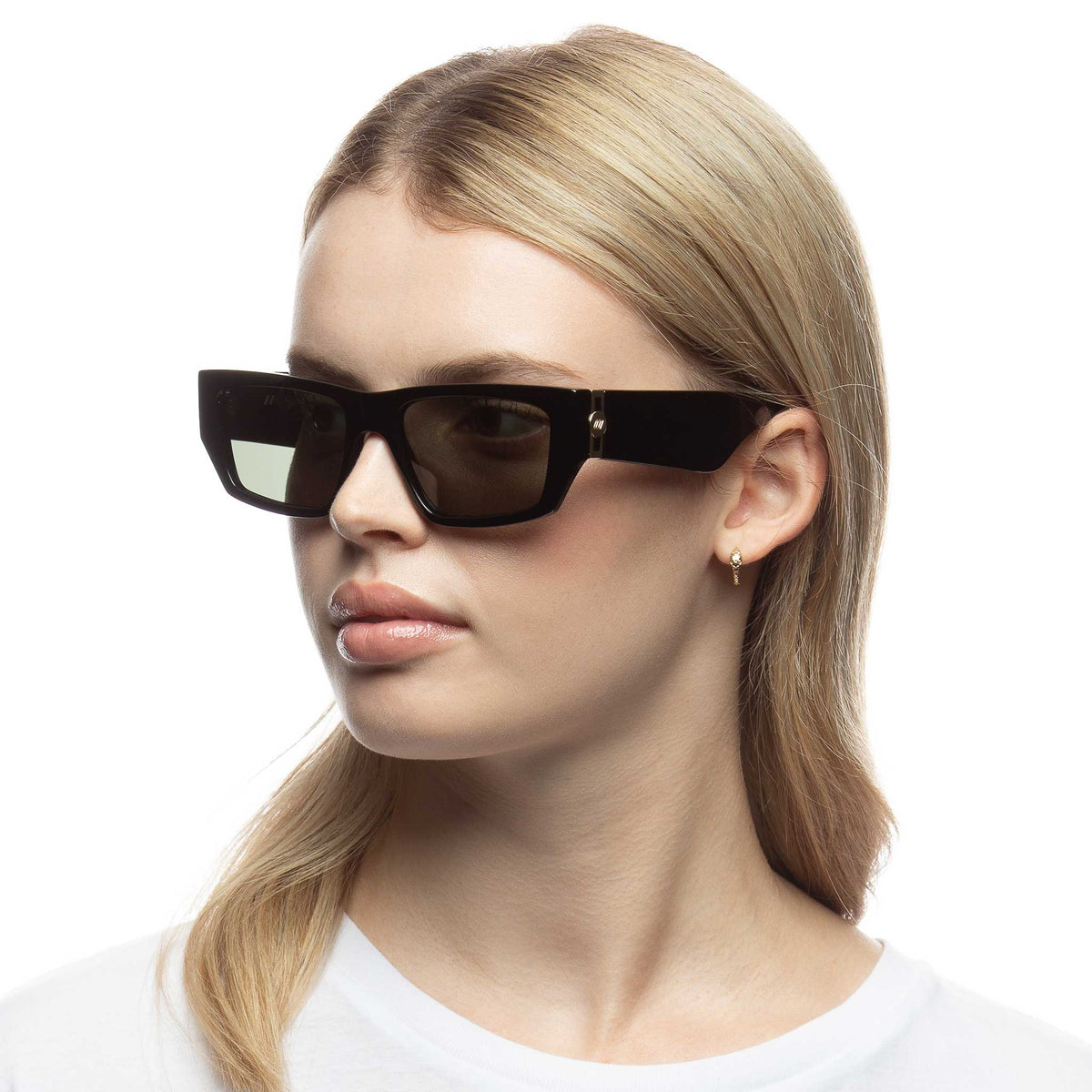 Le Specs Le Sustain Plastic Measures – Noir – verres noirs – portées