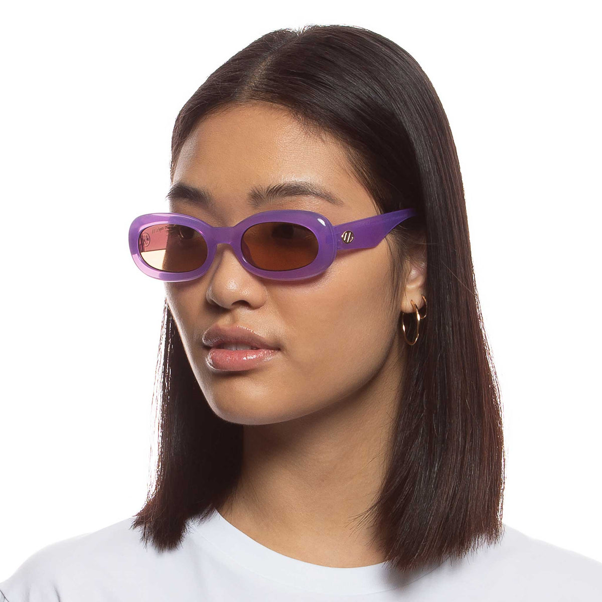 Le Specs Outta Trash – Mauve – verres marron – portées