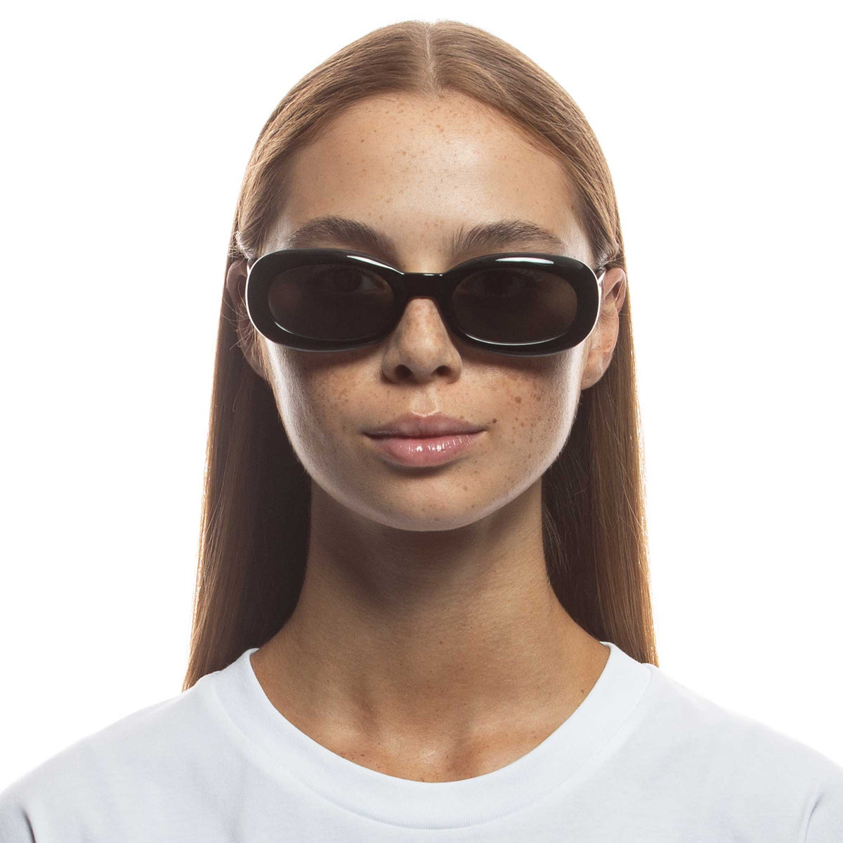 Le Specs Outta Trash – Noir – verres noirs – portées