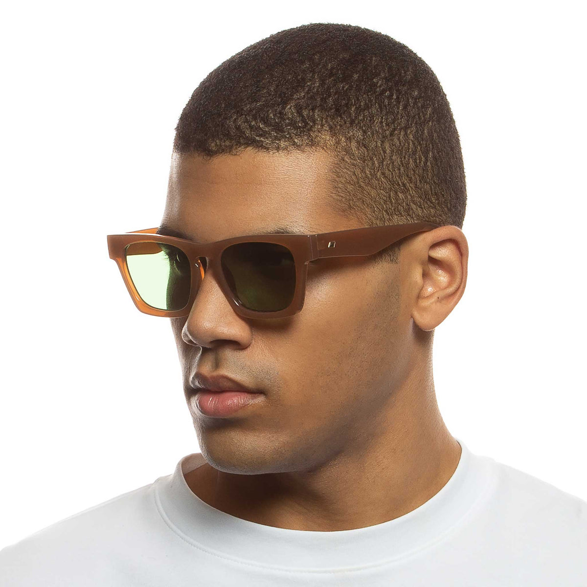 Le Specs Whiptrash – Marron – verres verts – portées