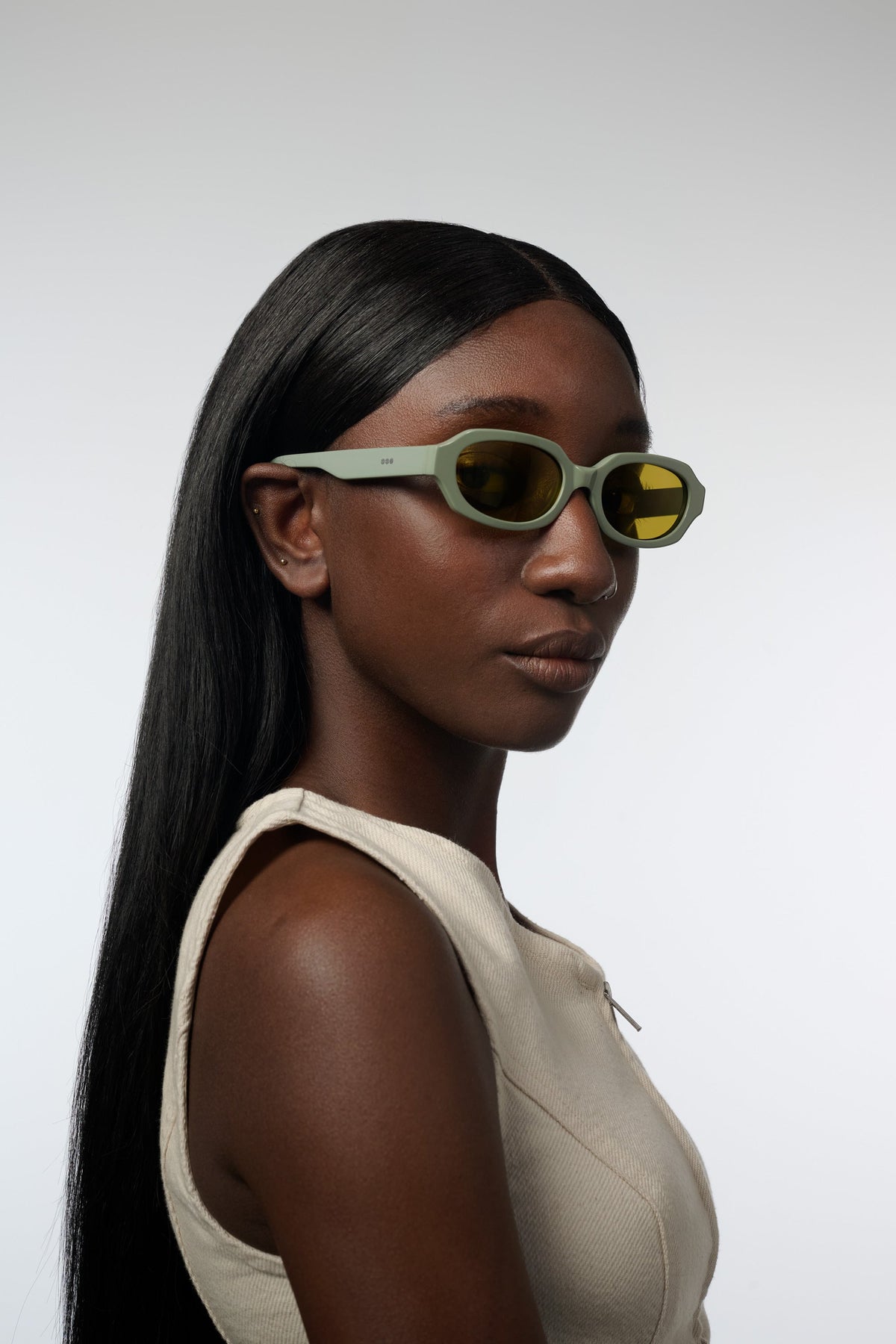Komono Reese – Vert sauge – verres jaunes polarisés – portées