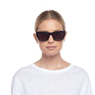 Le Specs Luxe Vega Alt Fit – Noir – verres noirs – portées