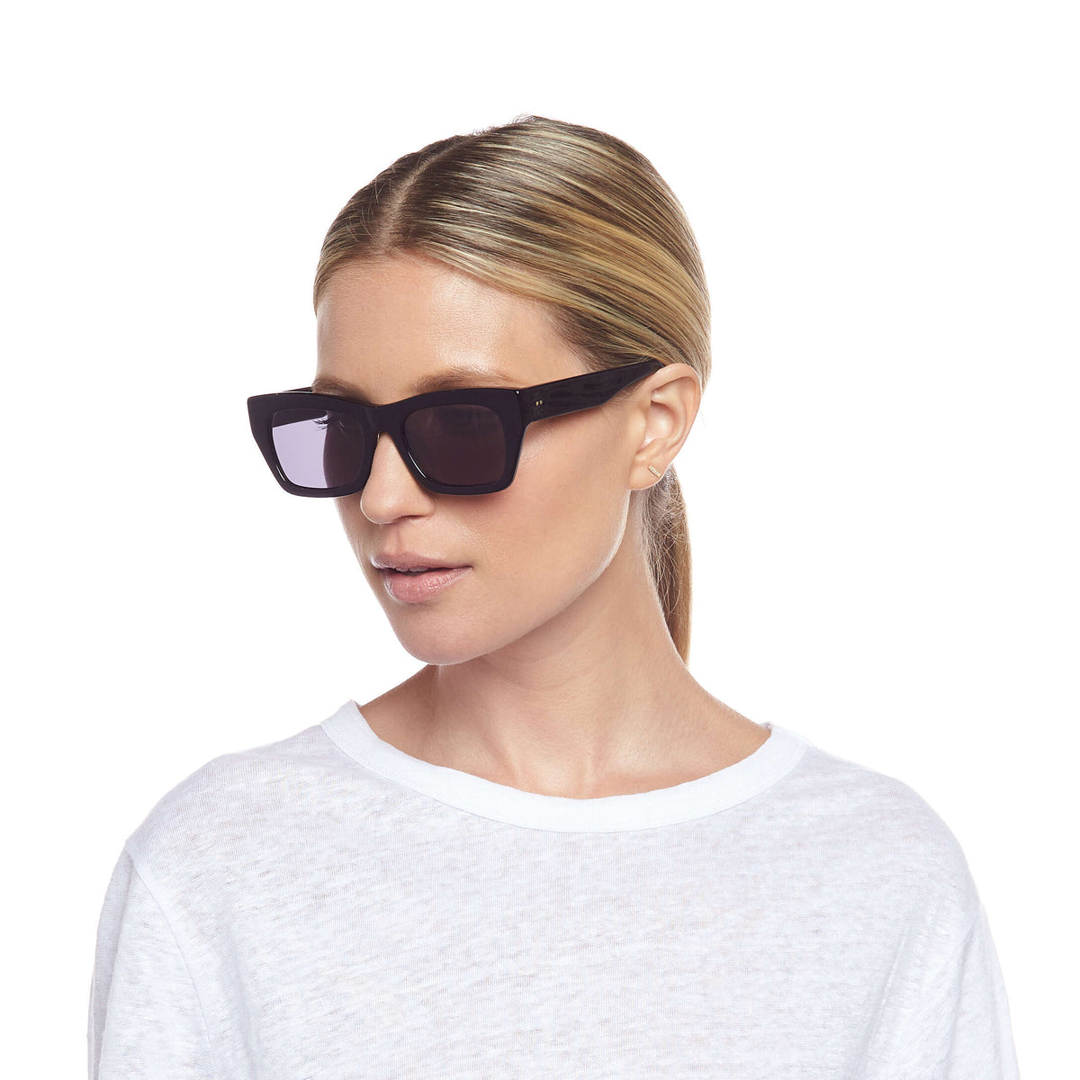 Le Specs Luxe Vega Alt Fit – Noir – verres noirs – portées