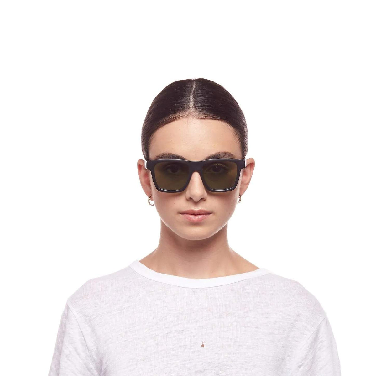 Le Specs Le Sustain Grassy Knoll – Noir – verres bleus miroir – portées