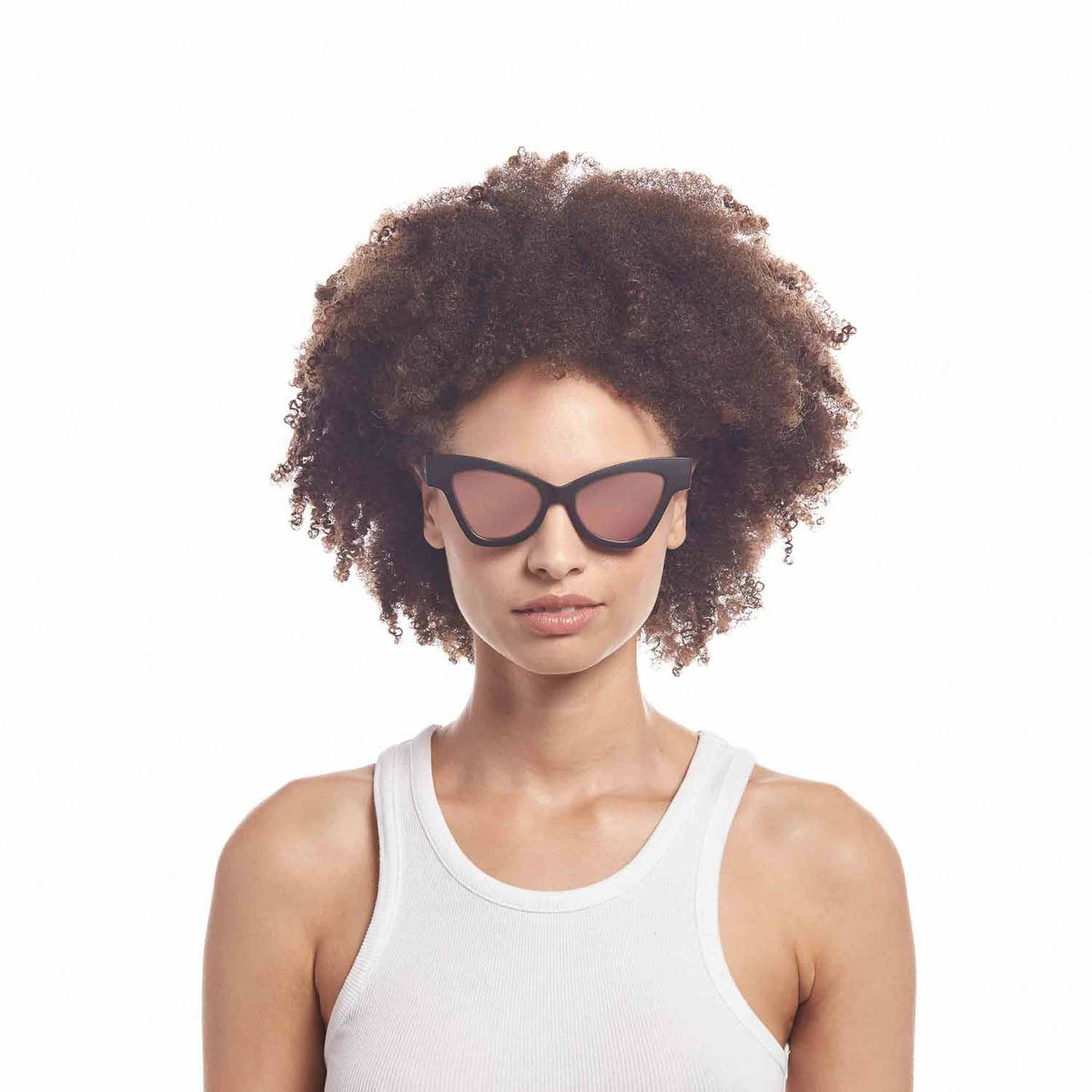 Le Specs Le Sustain Hourgrass – Noir – verres roses miroir – portées